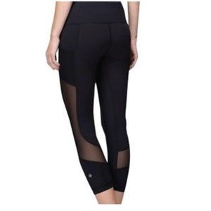 Lululemon Black Crop Mesh Pants Sz 6 - NWT